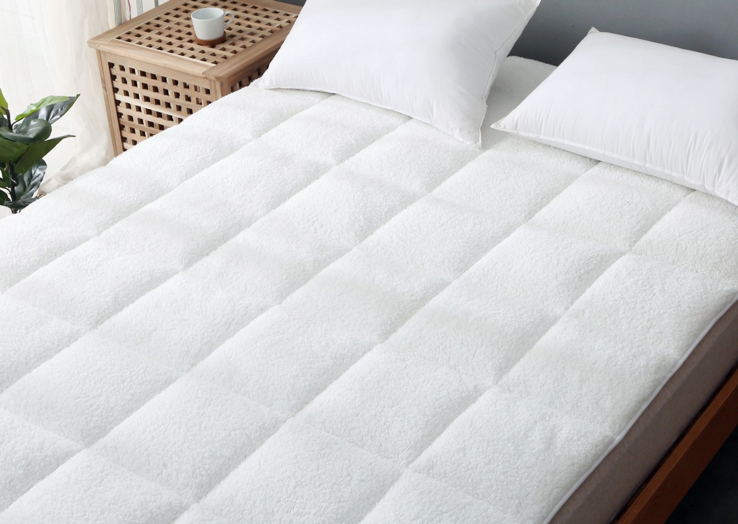 bedsure sherpa mattress topper