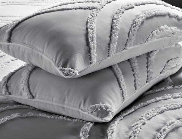 Zara Embossed Duvet Cover Set With Pillowcase Luxury Polyester Bedding Set - Image 2