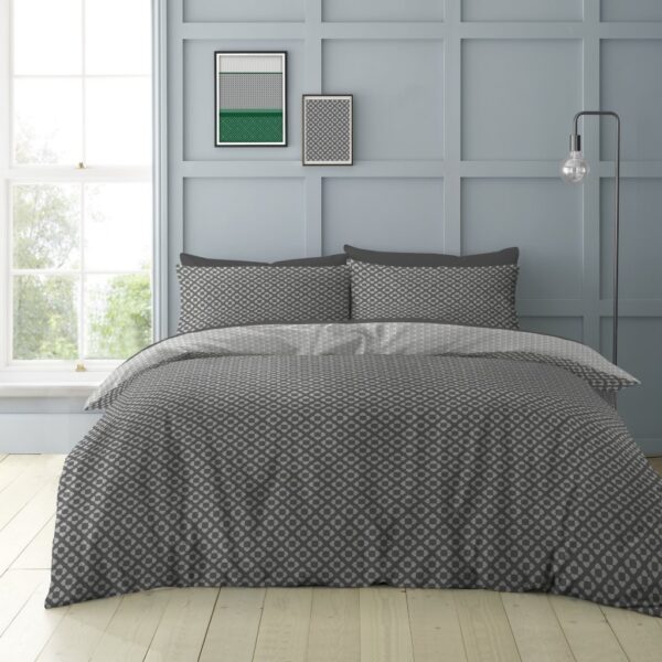 Printed Duvet Cover With Pillowcase Reversible Polycotton Floral Bedding Set - Image 3